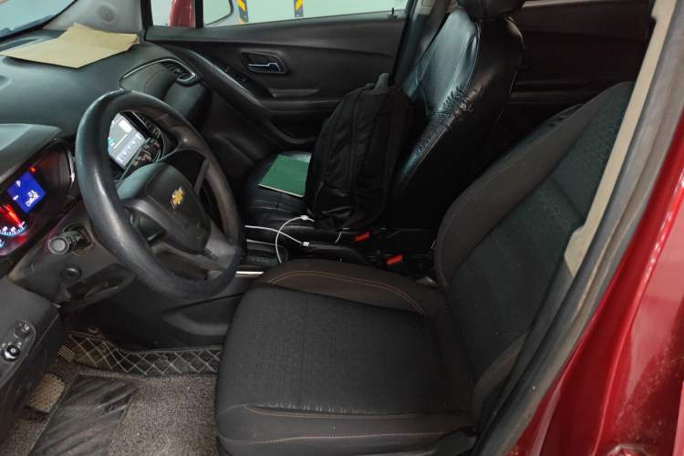 Used Chevrolet Trax 2018 330T Automatic Two-Wheel Drive Elite Model Left Front Seat
