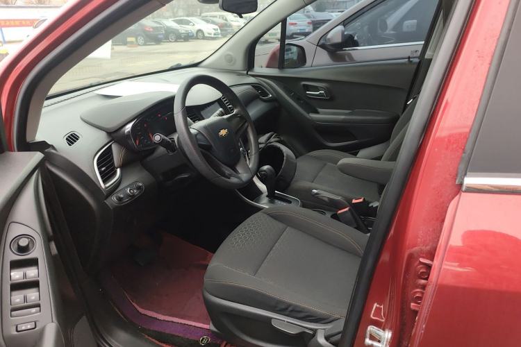 Used Chevrolet Trax 2018 330T Automatic Two-Wheel Drive Elite Model Left Front Seat