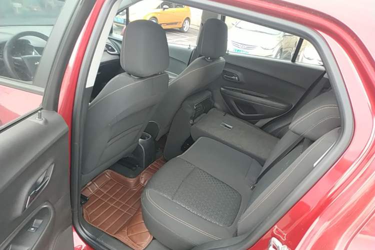 Used Chevrolet Trax 2018 330T Automatic Two-Wheel Drive Elite Model Left Rear Seat