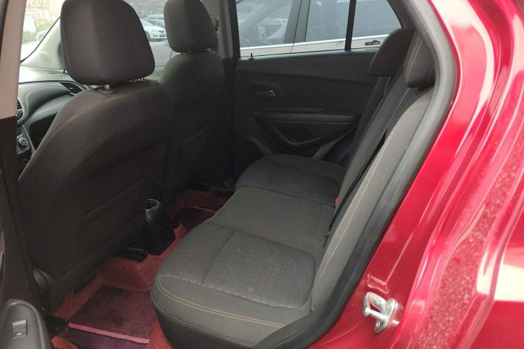 Used Chevrolet Trax 2018 330T Automatic Two-Wheel Drive Elite Model Left Rear Seat
