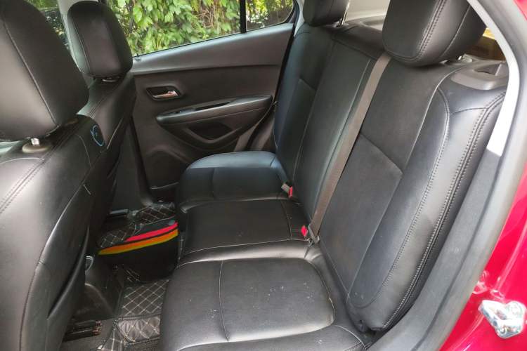 Used Chevrolet Trax 2018 330T Automatic Two-Wheel Drive Elite Model Left Rear Seat
