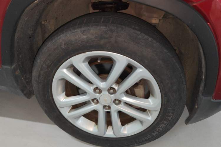 Used Chevrolet Trax 2018 330T Automatic Two-Wheel Drive Elite Model Right Front Wheel Hub