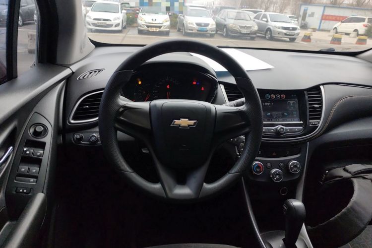 Used Chevrolet Trax 2018 330T Automatic Two-Wheel Drive Elite Model Steering Wheel