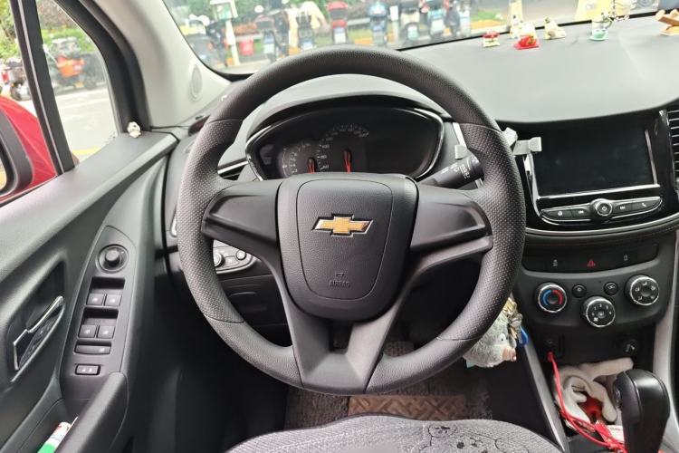 Used Chevrolet Trax 2018 330T Automatic Two-Wheel Drive Elite Model Steering Wheel