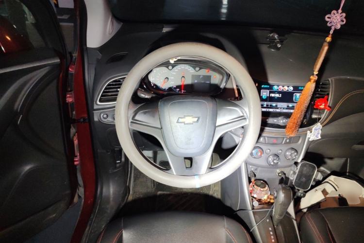 Used Chevrolet Trax 2018 330T Automatic Two-Wheel Drive Elite Model Steering Wheel