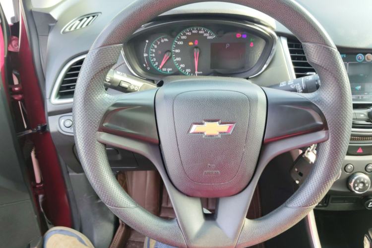 Used Chevrolet Trax 2018 330T Automatic Two-Wheel Drive Elite Model Steering Wheel