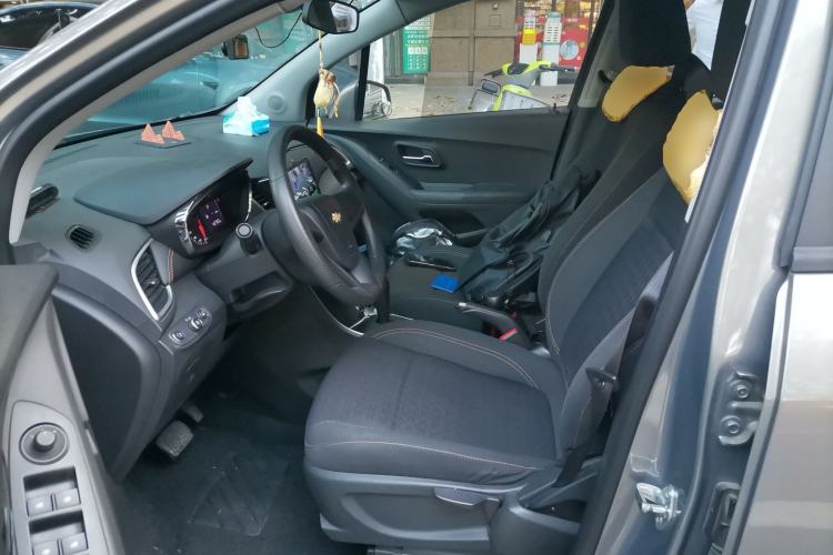 Used Chevrolet Trax 2018 330T Automatic Two-Wheel Drive Elite Model Left Front Seat