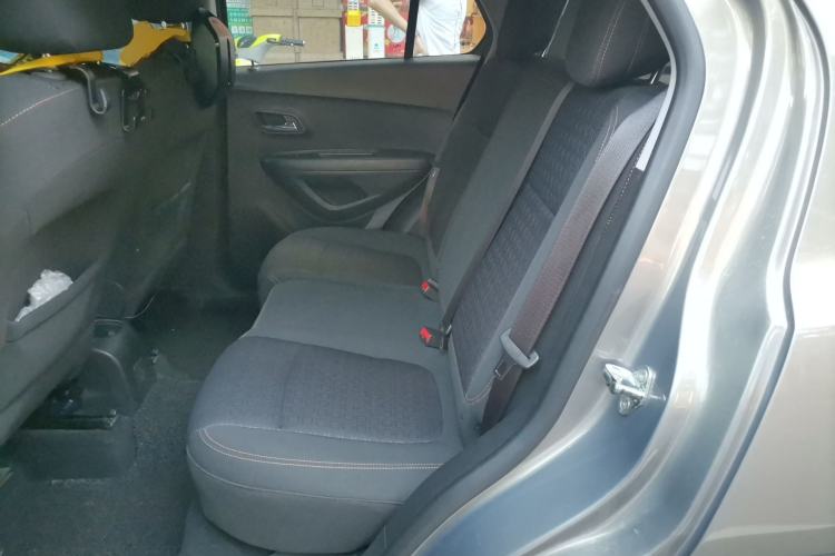 Used Chevrolet Trax 2018 330T Automatic Two-Wheel Drive Elite Model Left Rear Seat