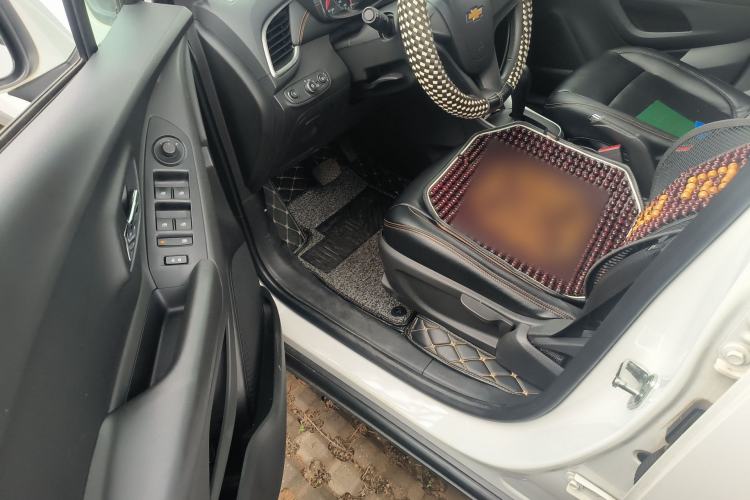 Used Chevrolet Trax 2018 330T Automatic Two-Wheel Drive Elite Model Driver Seat