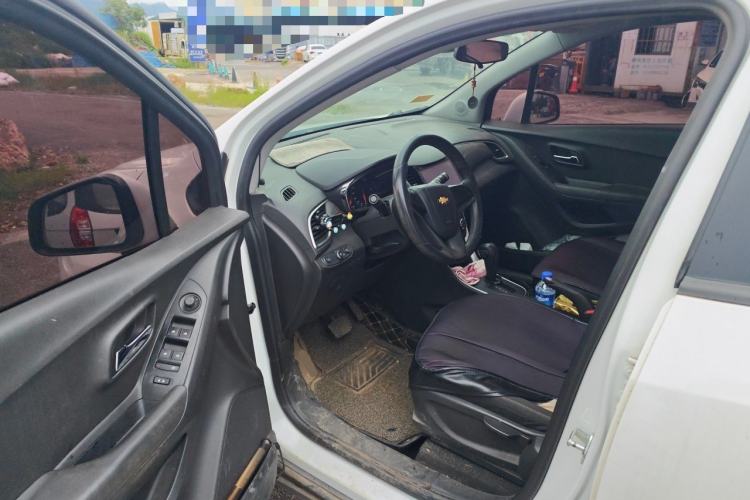 Used Chevrolet Trax 2018 330T Automatic Two-Wheel Drive Elite Model Driver Seat