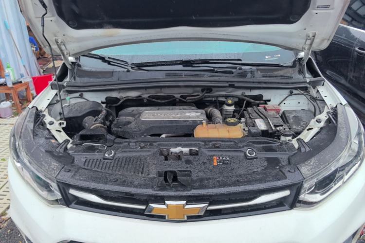 Used Chevrolet Trax 2018 330T Automatic Two-Wheel Drive Elite Model Engine Bay