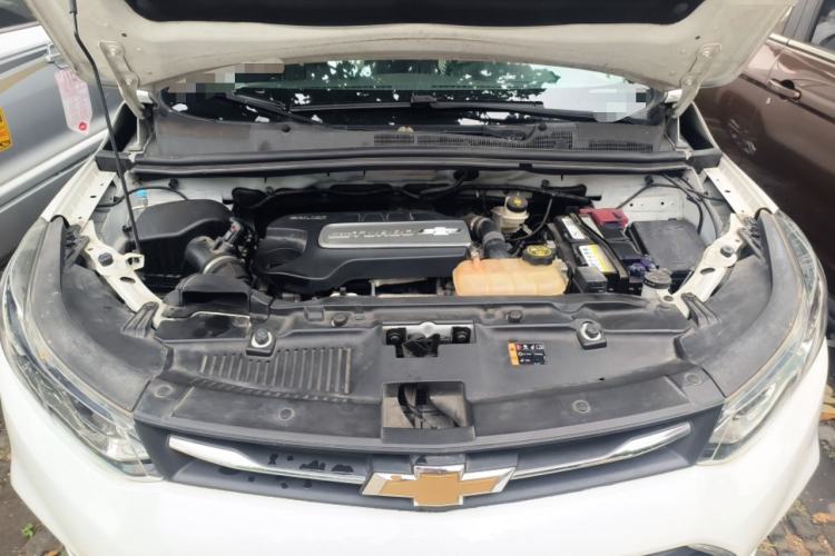Used Chevrolet Trax 2018 330T Automatic Two-Wheel Drive Elite Model Engine Bay