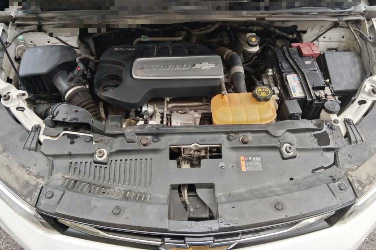 Used Chevrolet Trax 2018 330T Automatic Two-Wheel Drive Elite Model Engine Bay