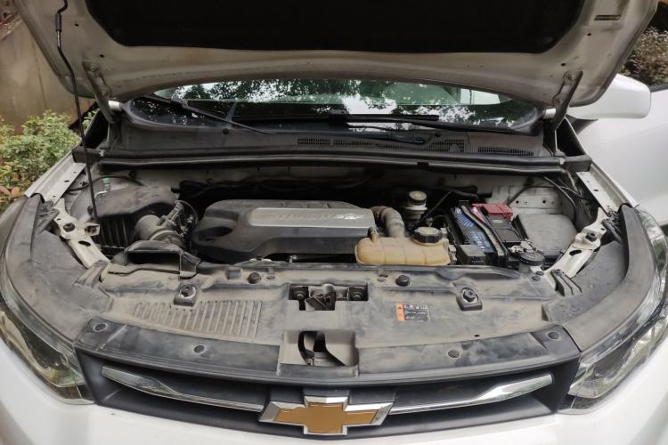 Used Chevrolet Trax 2018 330T Automatic Two-Wheel Drive Elite Model Engine Bay