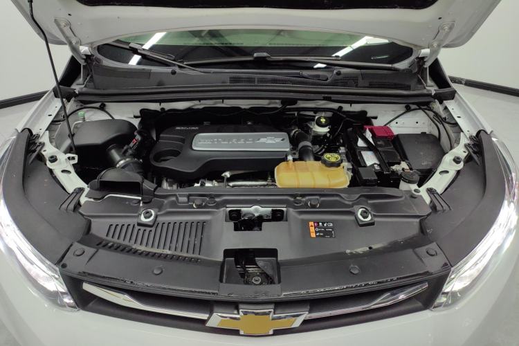 Used Chevrolet Trax 2018 330T Automatic Two-Wheel Drive Luxury Model Engine Bay