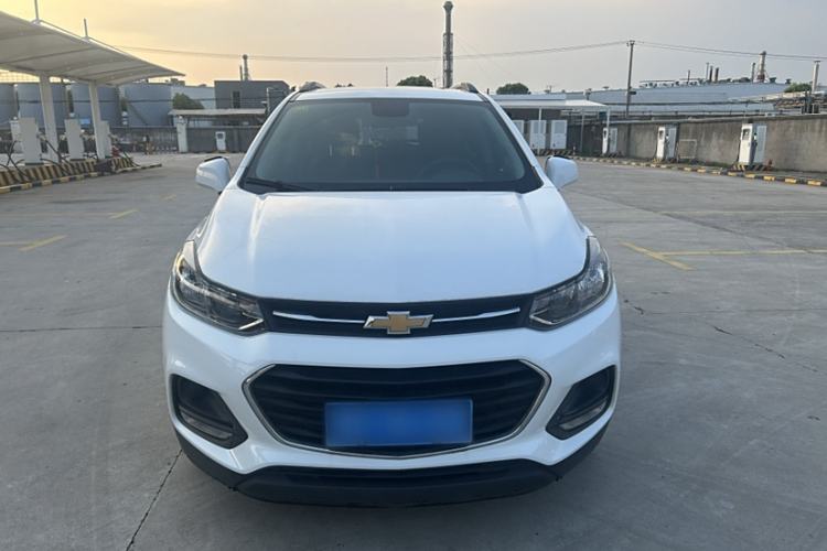 Used Chevrolet Trax 2018 330T Automatic Two-Wheel Drive Elite Model Exterior 1