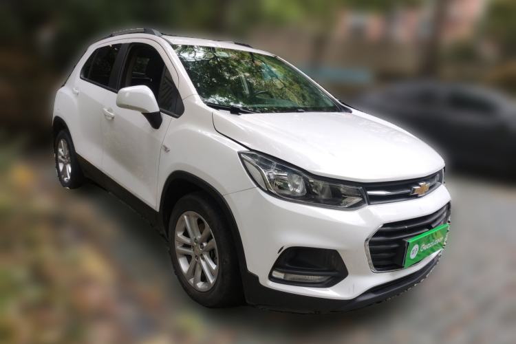 Used Chevrolet Trax 2018 330T Automatic Two-Wheel Drive Elite Model Exterior 2