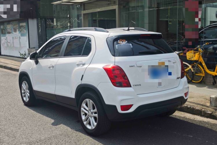Used Chevrolet Trax 2018 330T Automatic Two-Wheel Drive Elite Model Exterior 3