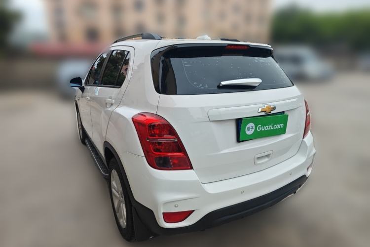 Used Chevrolet Trax 2018 330T Automatic Two-Wheel Drive Elite Model Exterior 3