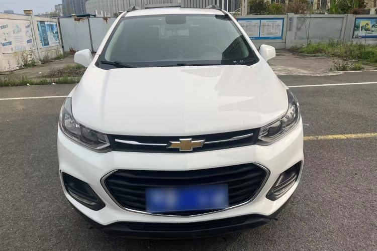 Used Chevrolet Trax 2018 330T Automatic Two-Wheel Drive Elite Model Exterior 3