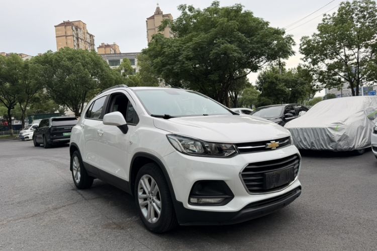Used Chevrolet Trax 2018 330T Automatic Two-Wheel Drive Elite Model Exterior 3