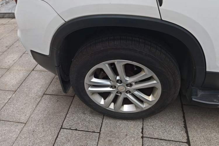 Used Chevrolet Trax 2018 330T Automatic Two-Wheel Drive Elite Model Exterior 3