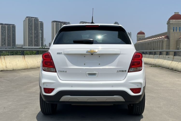 Used Chevrolet Trax 2018 330T Automatic Two-Wheel Drive Luxury Model Exterior 4