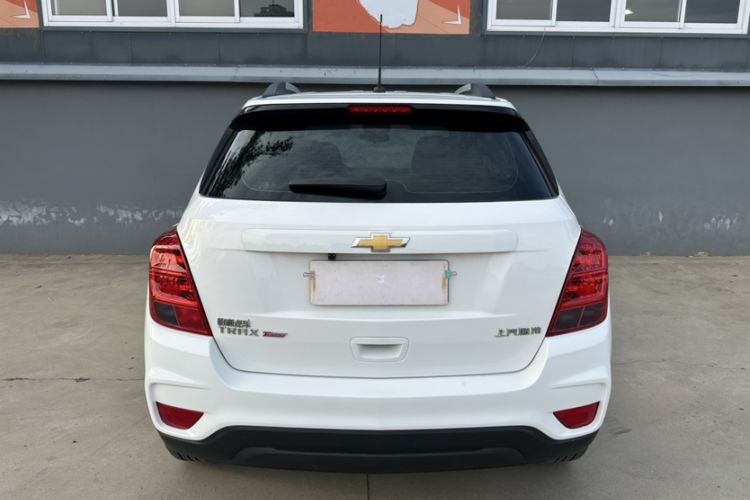 Used Chevrolet Trax 2018 330T Automatic Two-Wheel Drive Elite Model Exterior 4