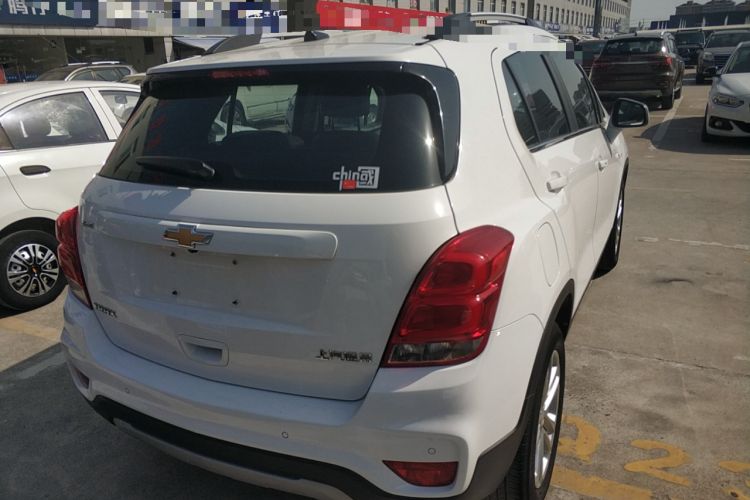 Used Chevrolet Trax 2018 330T Automatic All-Wheel-Drive Flagship Model Exterior 5