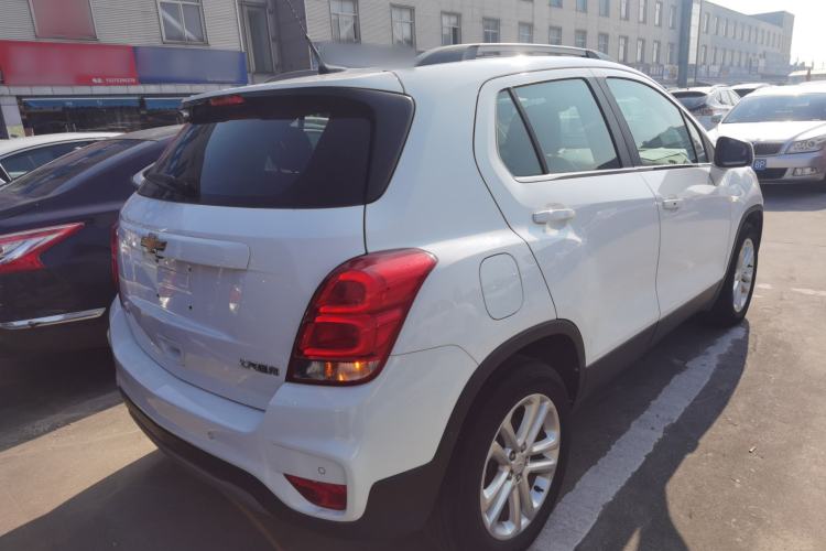 Used Chevrolet Trax 2018 330T Automatic Two-Wheel Drive Luxury Model Exterior 5