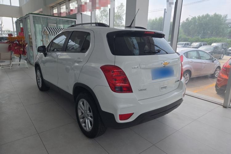 Used Chevrolet Trax 2018 330T Automatic Two-Wheel Drive Elite Model Exterior 5