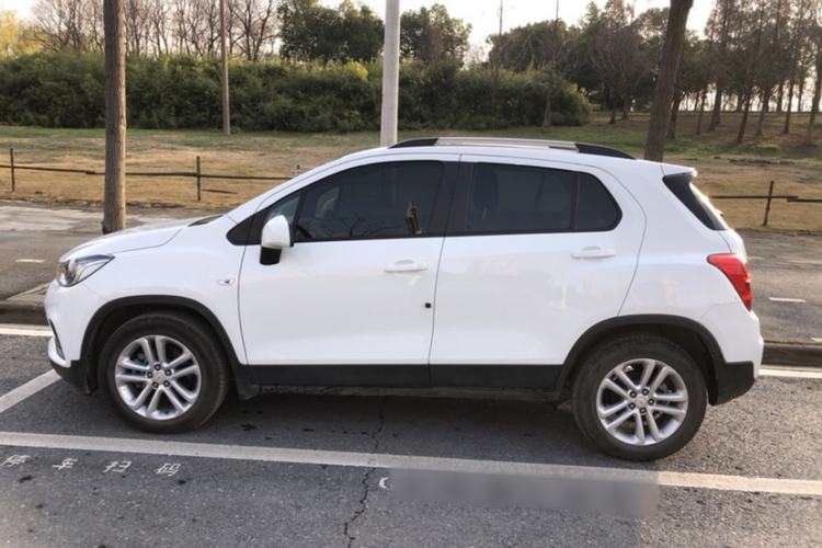 Used Chevrolet Trax 2018 330T Automatic Two-Wheel Drive Elite Model Exterior 7