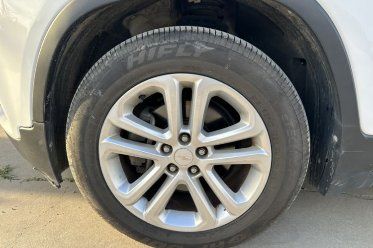 Used Chevrolet Trax 2018 330T Automatic Two-Wheel Drive Elite Model Exterior 8