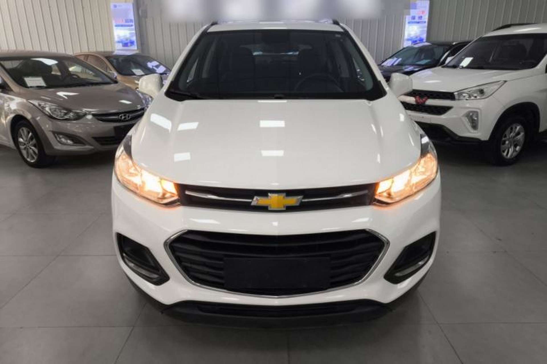 Used Chevrolet Trax 2018 330T Automatic Two-Wheel Drive Elite Model Front