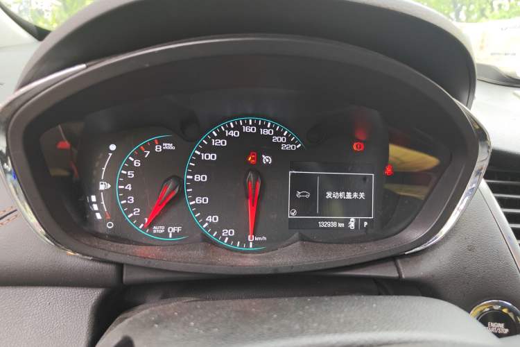 Used Chevrolet Trax 2018 330T Automatic Two-Wheel Drive Luxury Model Instrument Cluster