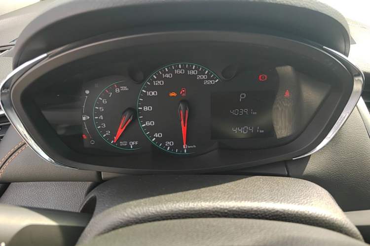 Used Chevrolet Trax 2018 330T Automatic Two-Wheel Drive Elite Model Instrument Cluster