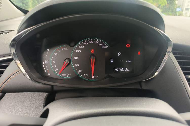 Used Chevrolet Trax 2018 330T Automatic Two-Wheel Drive Elite Model Instrument Cluster