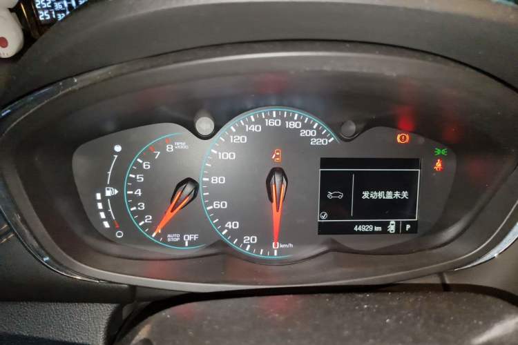 Used Chevrolet Trax 2018 330T Automatic Two-Wheel Drive Luxury Model Instrument Cluster