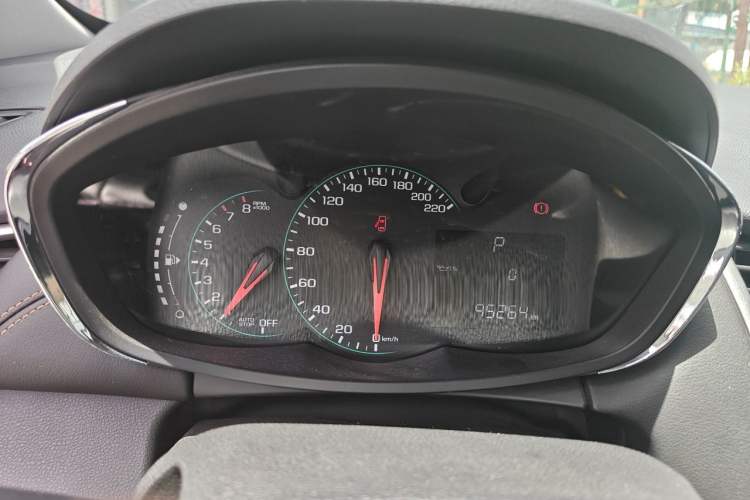 Used Chevrolet Trax 2018 330T Automatic Two-Wheel Drive Elite Model Instrument Cluster