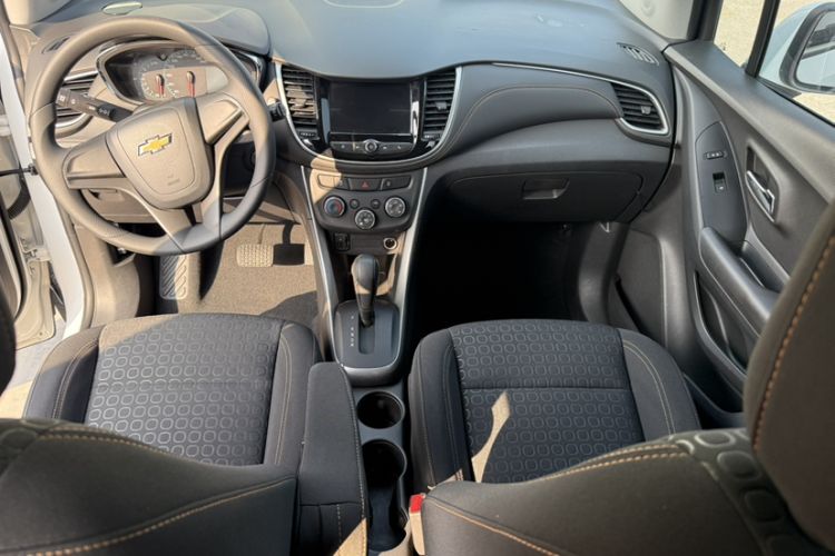 Used Chevrolet Trax 2018 330T Automatic Two-Wheel Drive Elite Model Interior 1