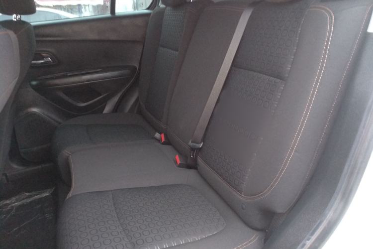 Used Chevrolet Trax 2018 330T Automatic Two-Wheel Drive Elite Model Interior 4