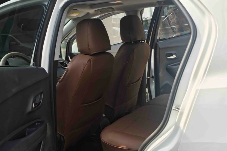 Used Chevrolet Trax 2018 330T Automatic Two-Wheel Drive Elite Model Interior 5