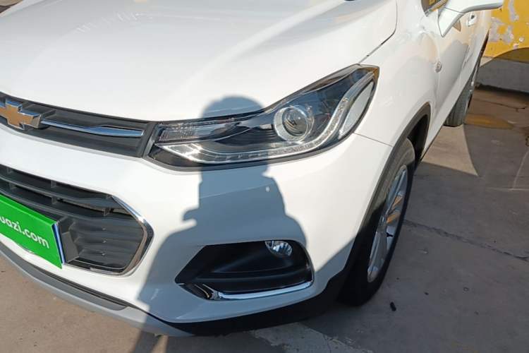 Used Chevrolet Trax 2018 330T Automatic Two-Wheel Drive Luxury Model Left Front Headlight