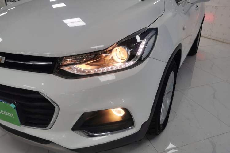 Used Chevrolet Trax 2018 330T Automatic Two-Wheel Drive Luxury Model Left Front Headlight
