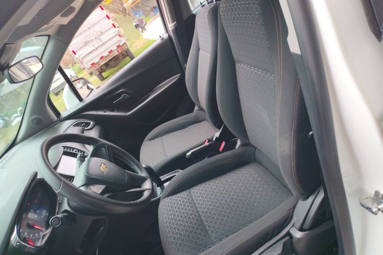 Used Chevrolet Trax 2018 330T Automatic Two-Wheel Drive Elite Model Left Front Seat