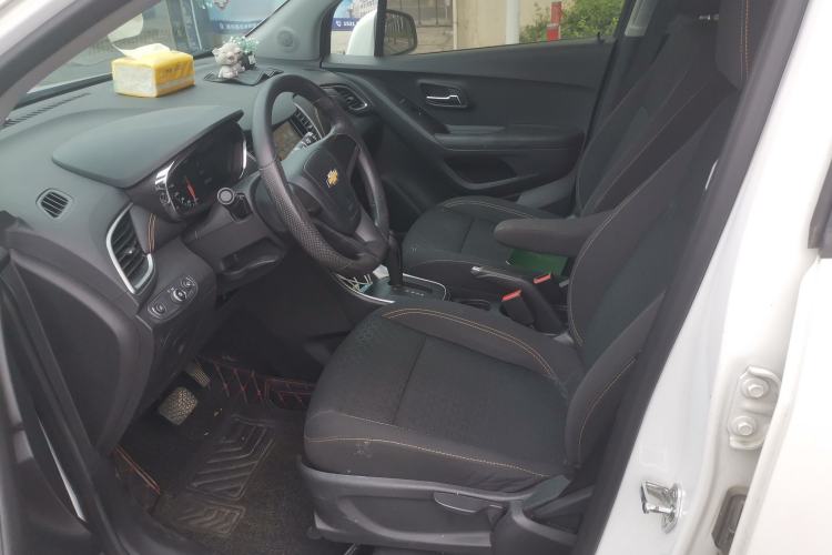 Used Chevrolet Trax 2018 330T Automatic Two-Wheel Drive Elite Model Left Front Seat