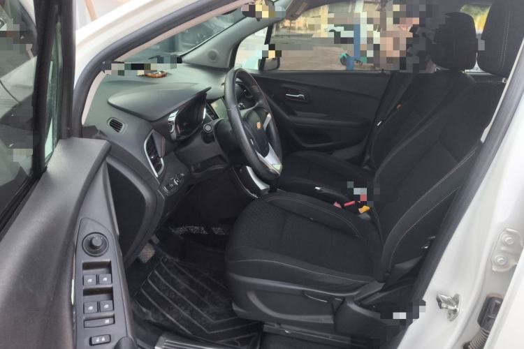 Used Chevrolet Trax 2018 330T Automatic Two-Wheel Drive Elite Model Left Front Seat