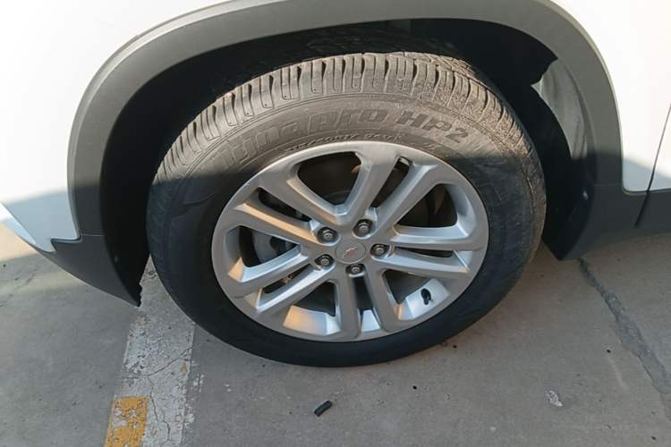 Used Chevrolet Trax 2018 330T Automatic Two-Wheel Drive Luxury Model Left Front Wheel Hub