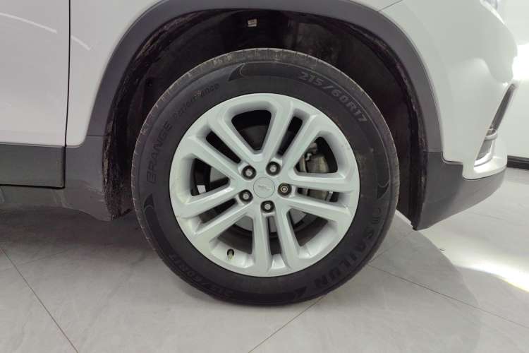 Used Chevrolet Trax 2018 330T Automatic Two-Wheel Drive Luxury Model Left Front Wheel Hub