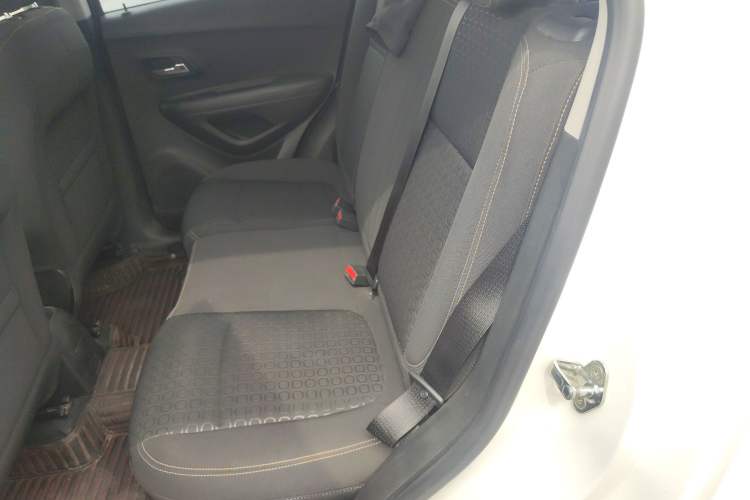 Used Chevrolet Trax 2018 330T Automatic Two-Wheel Drive Elite Model Left Rear Seat